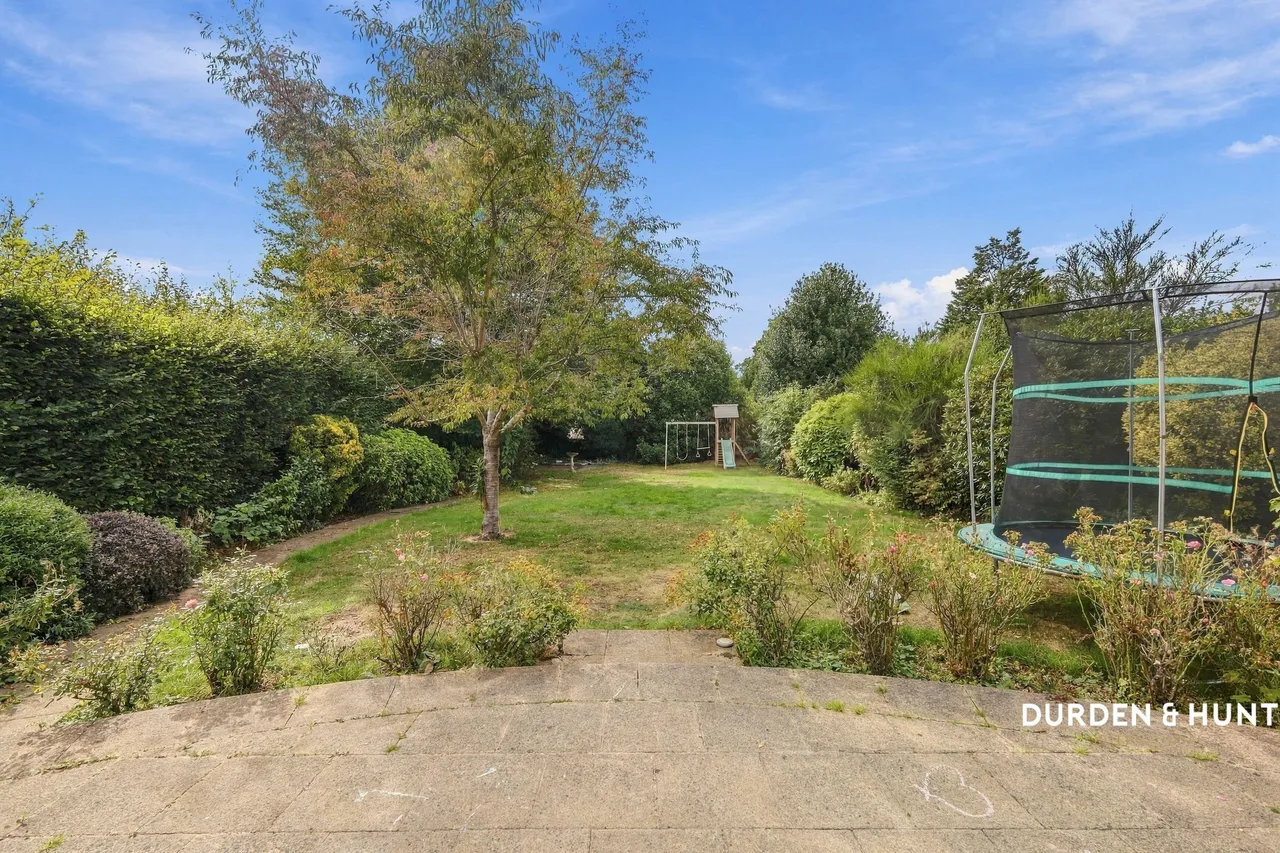 St. Johns Road, Loughton, IG10, photo 26