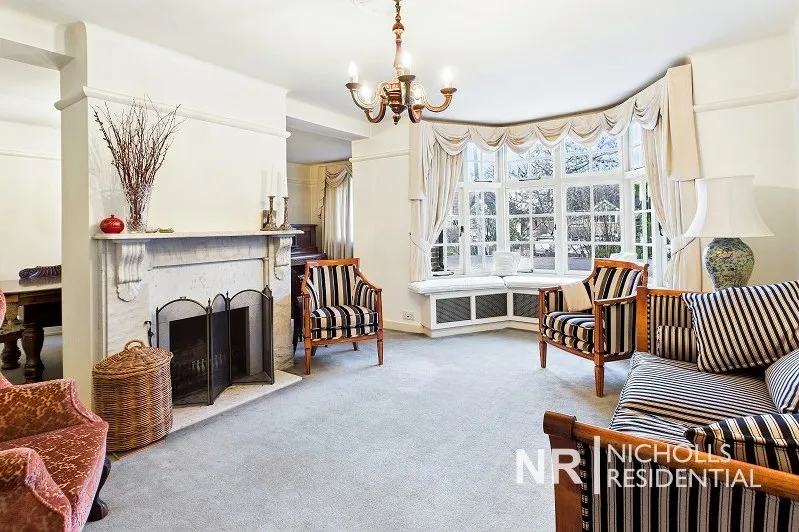 Hook Road, Chessington, KT9, photo 4