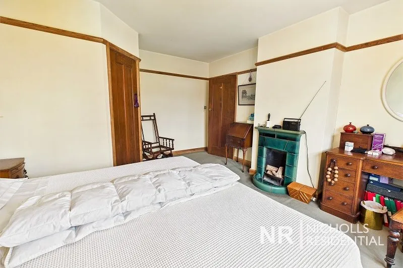 Hook Road, Chessington, KT9, photo 14