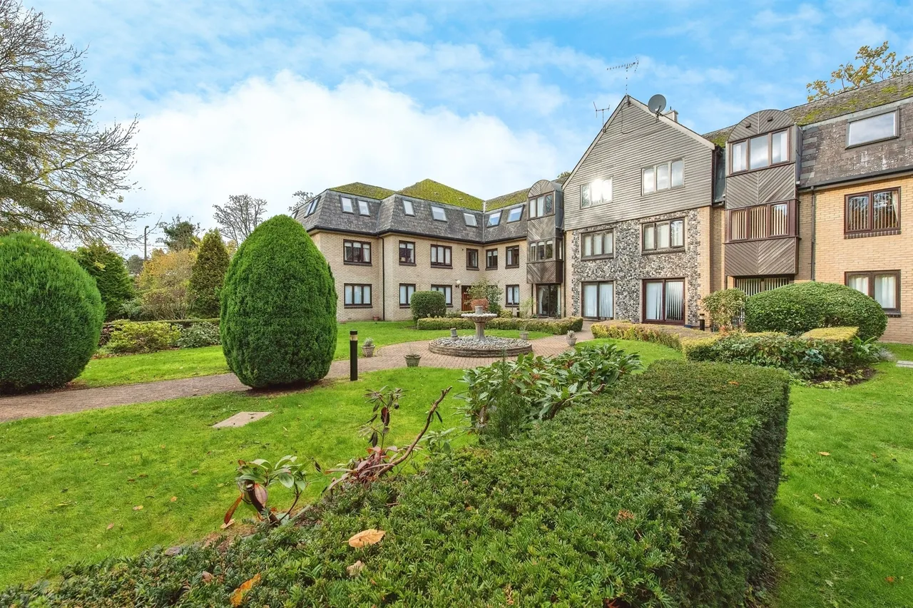 2 bed flat for sale — The Maltings, Brandon