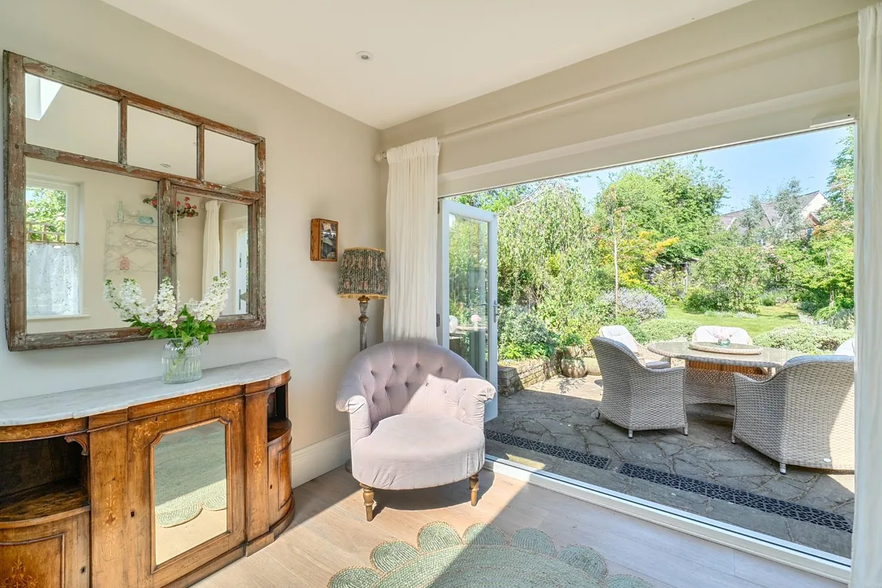 Frances Road, Windsor, photo 15