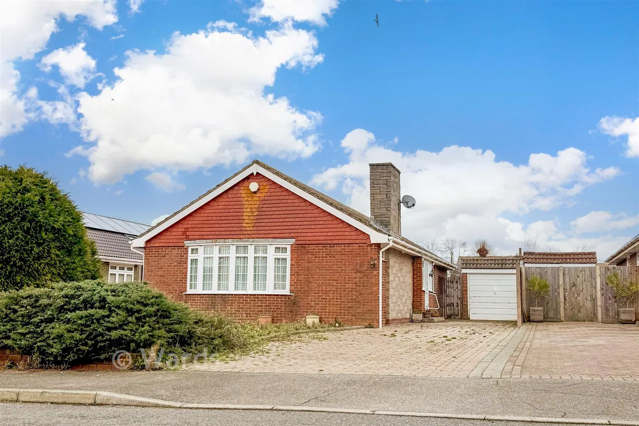 2 bed house for sale, Macdonald Parade, Seasalter, CT5