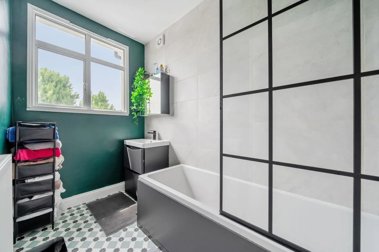 Baring Road, SE12, photo 9