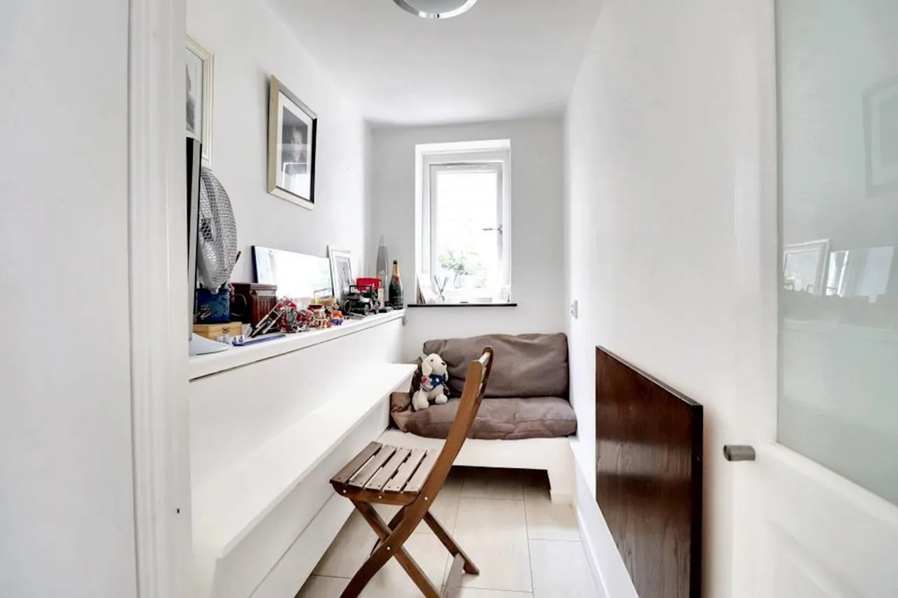 Station Road, E17, photo 6