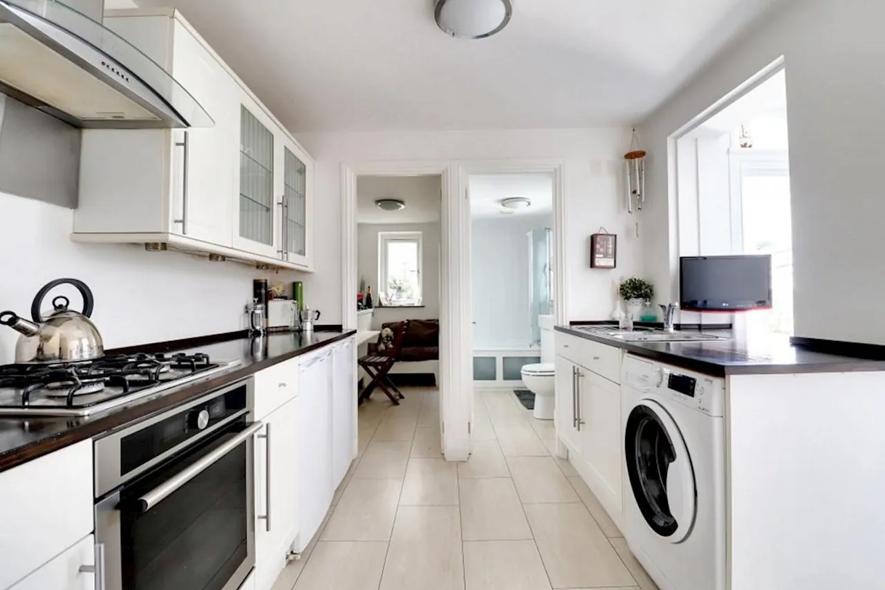 Station Road, E17, photo 8