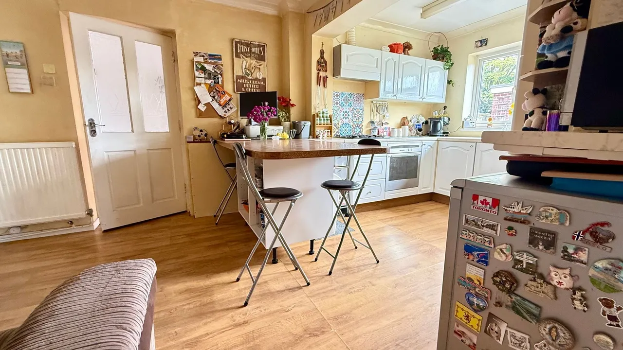 Broadway Close, Bourne, PE10, photo 12