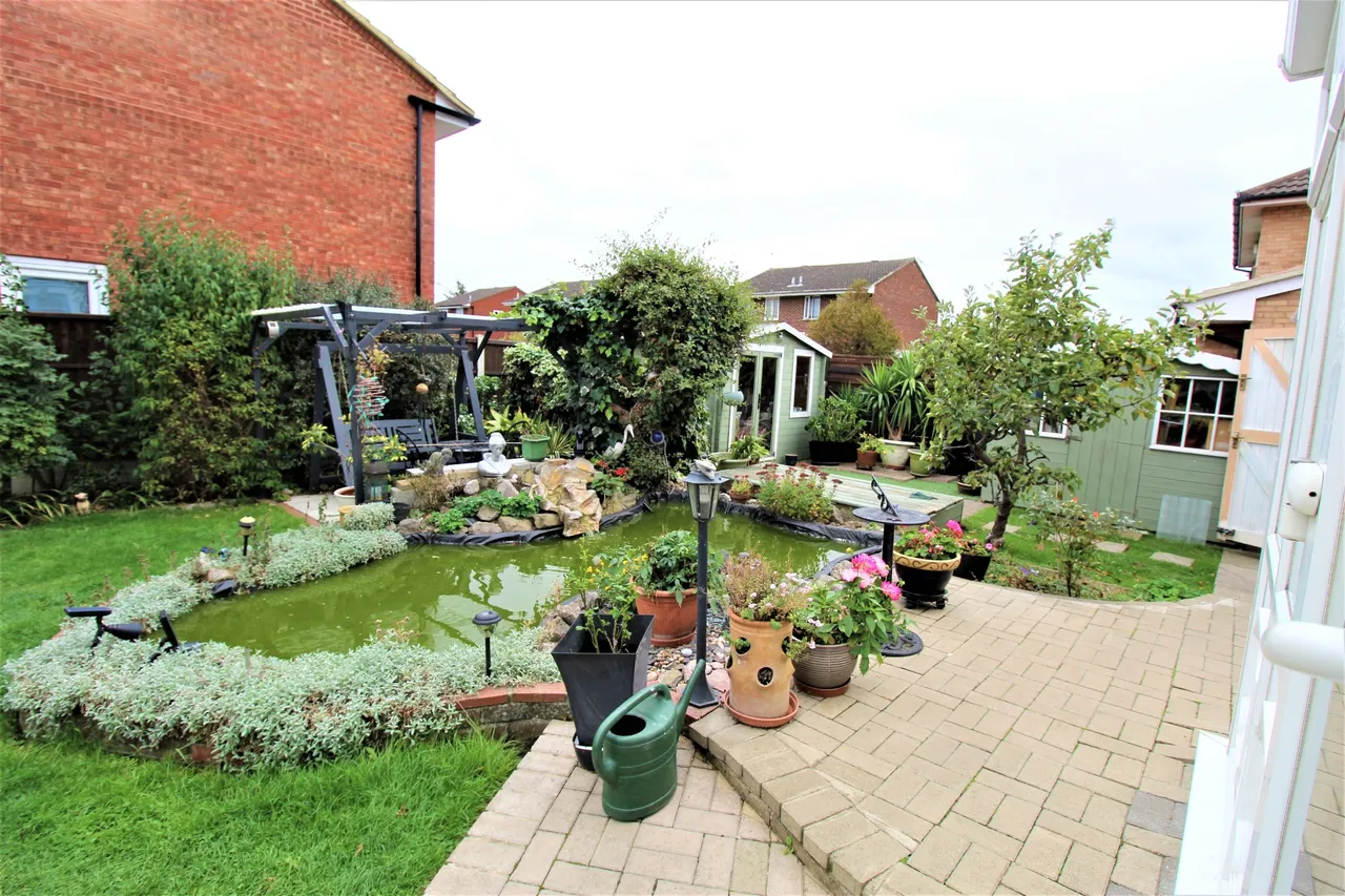 Medlar Road, Grays, Essex, RM17 6TU, photo 13