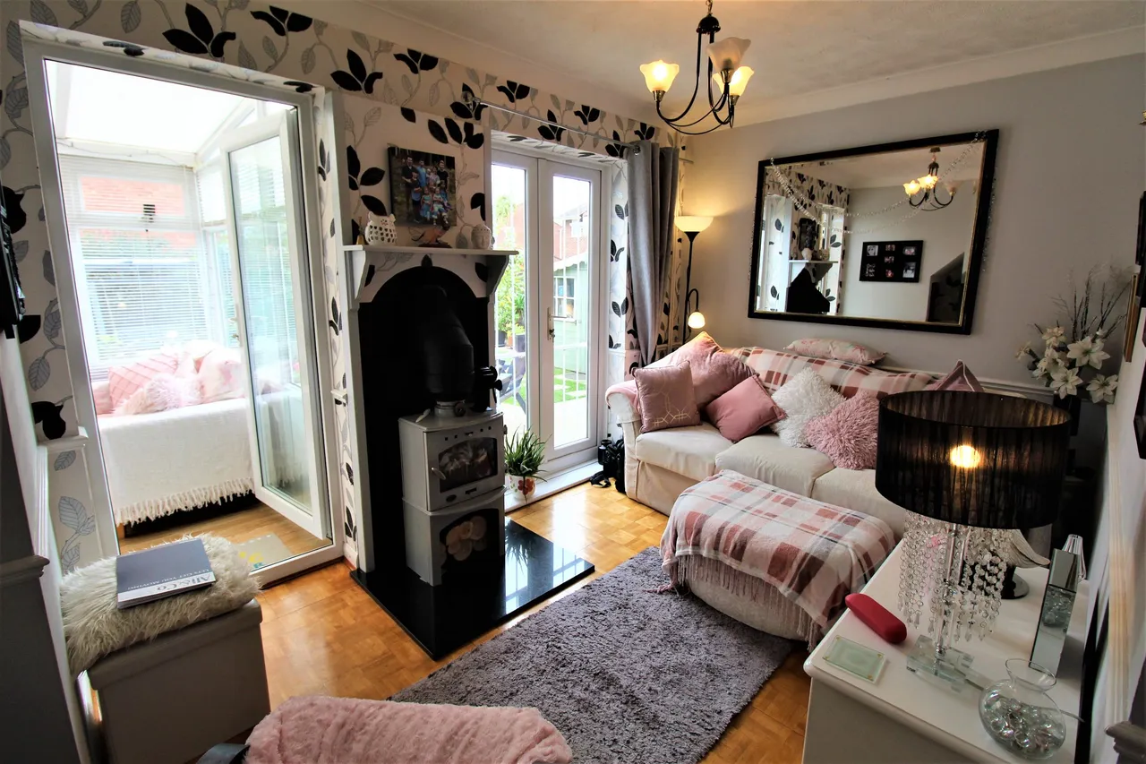 Medlar Road, Grays, Essex, RM17 6TU, photo 6