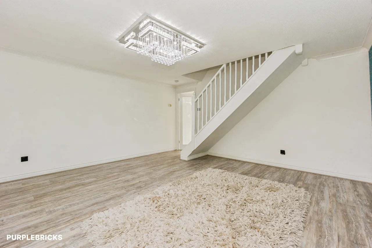 Sandpiper Drive, Stockport, SK3, photo 8