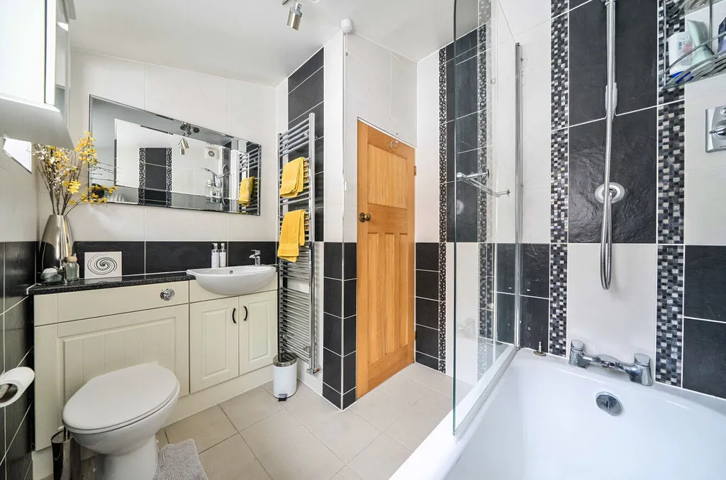 Northwood Avenue, Purley CR8 2ER, photo 12
