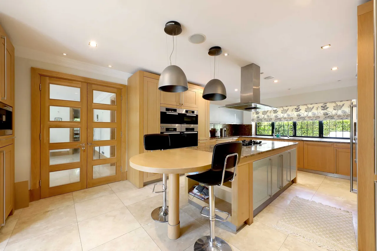 Burkes Road, Beaconsfield, HP9, photo 3