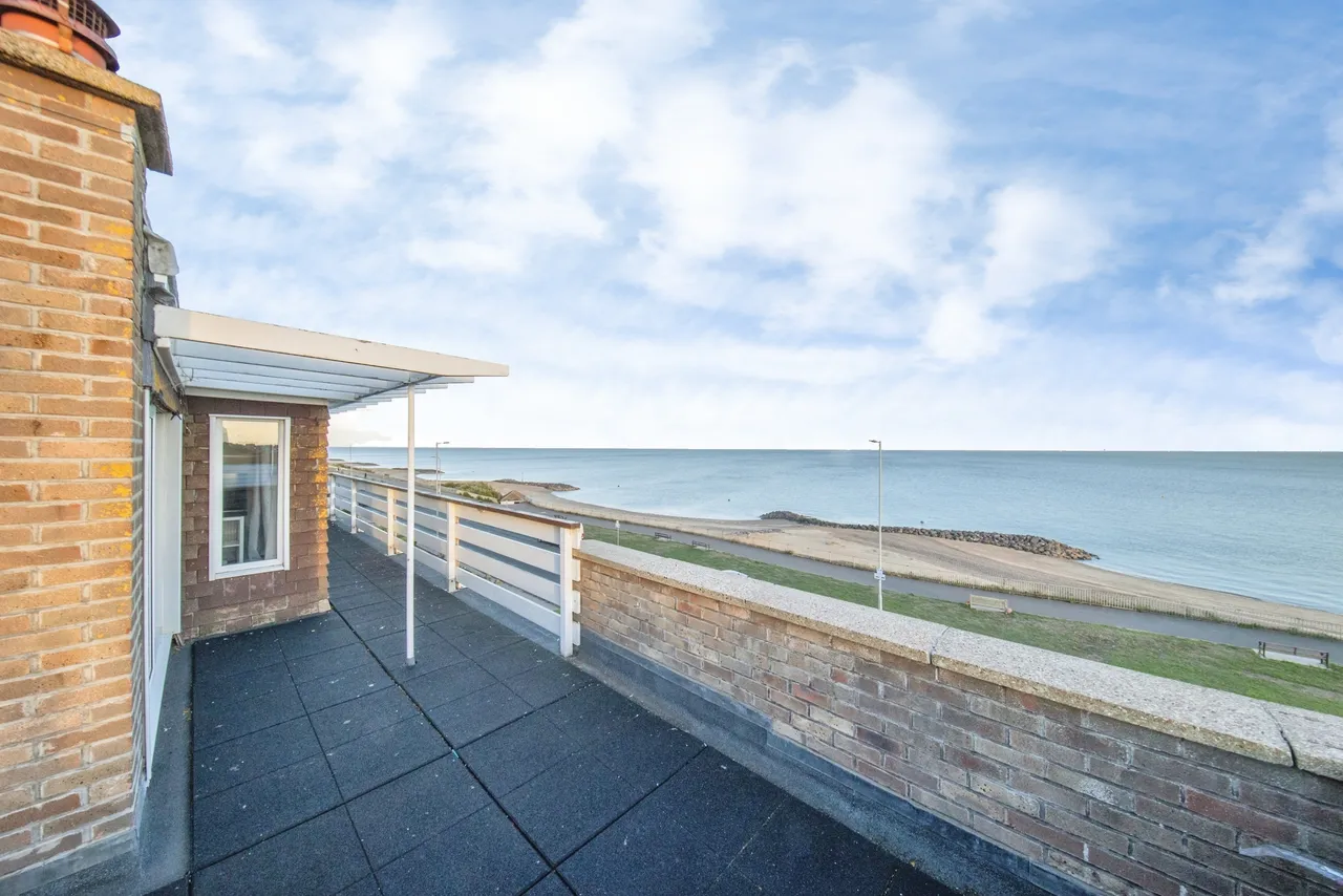 Kings Parade, Clacton-On-Sea, CO15, photo 9