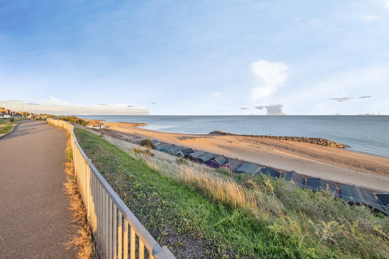 Kings Parade, Clacton-On-Sea, CO15, photo 18