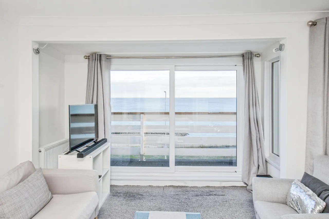 Kings Parade, Clacton-On-Sea, CO15, photo 5