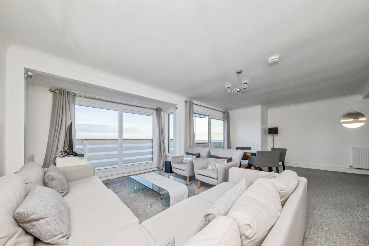 Kings Parade, Clacton-On-Sea, CO15, photo 3