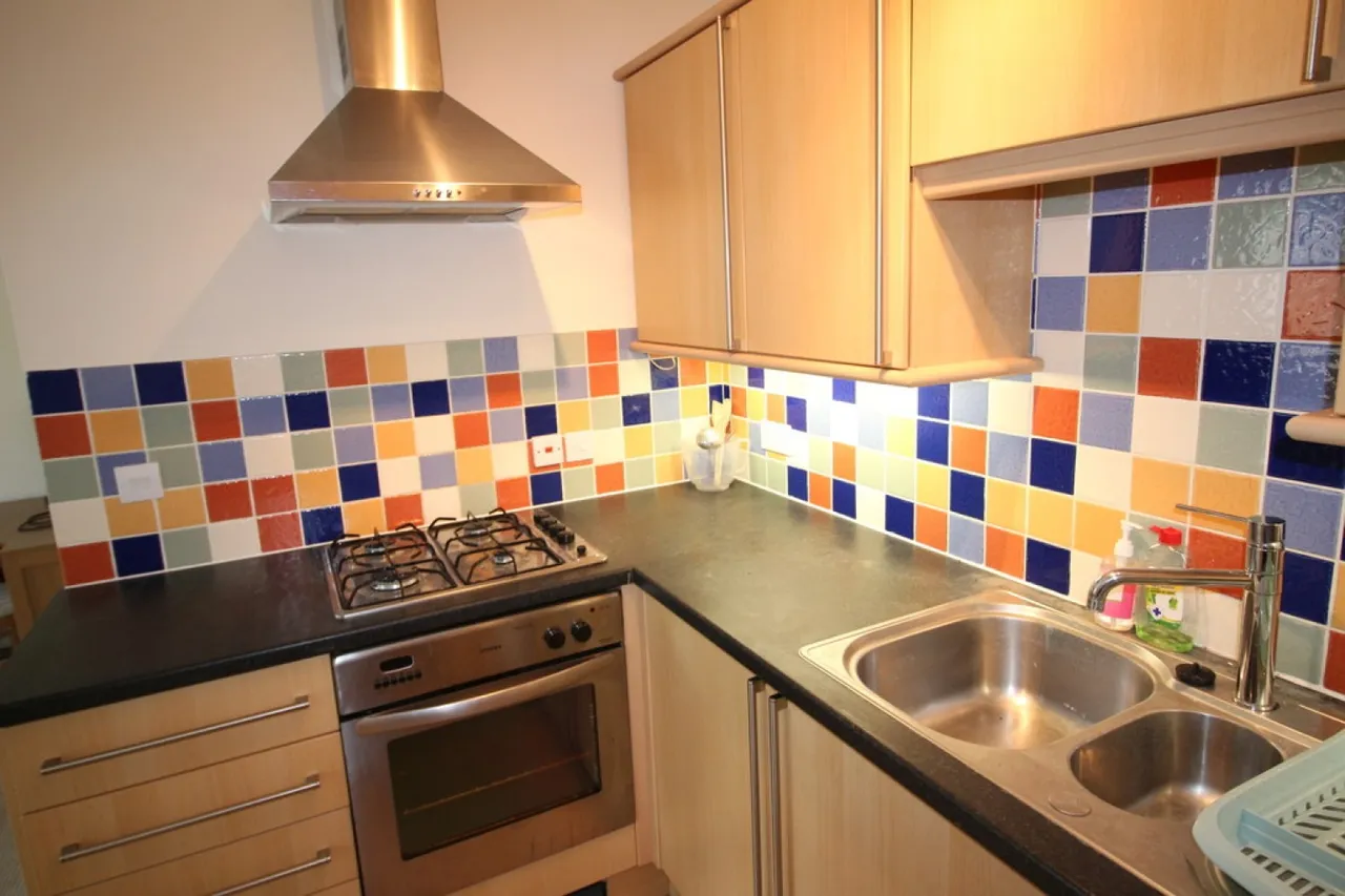 Barclay Court, Warminster, photo 2