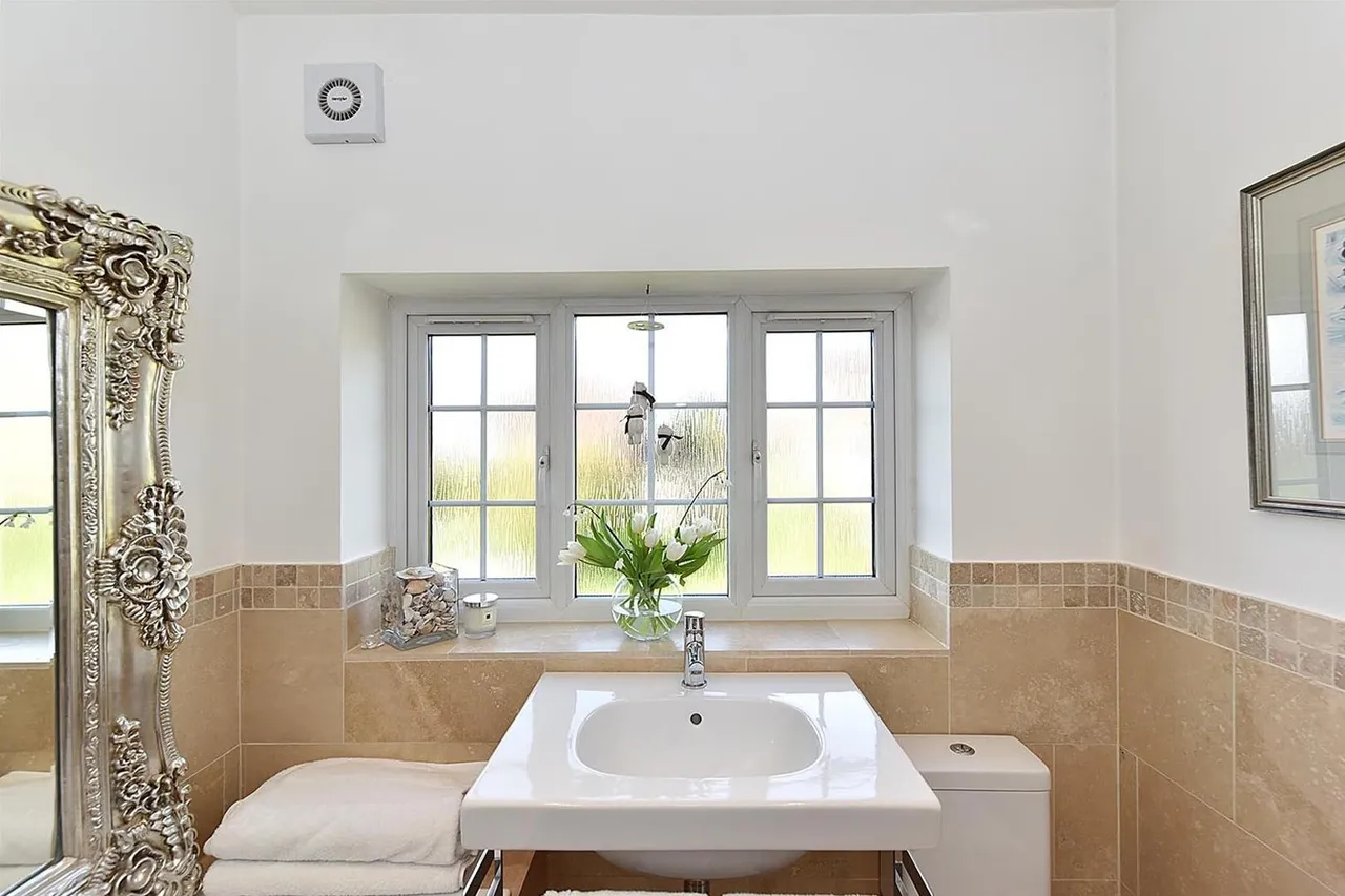 Nether Fold, Prestbury, photo 14