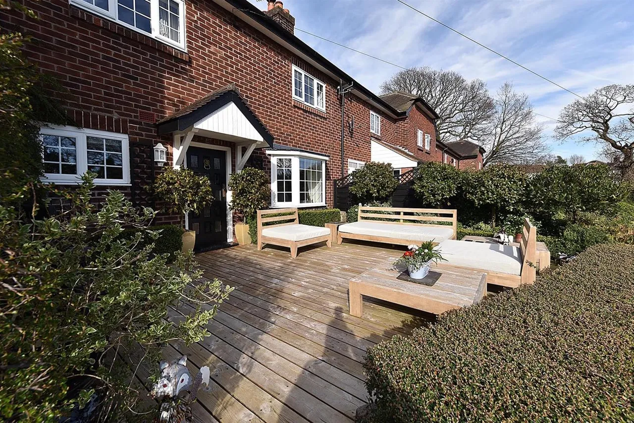 Nether Fold, Prestbury, photo 15