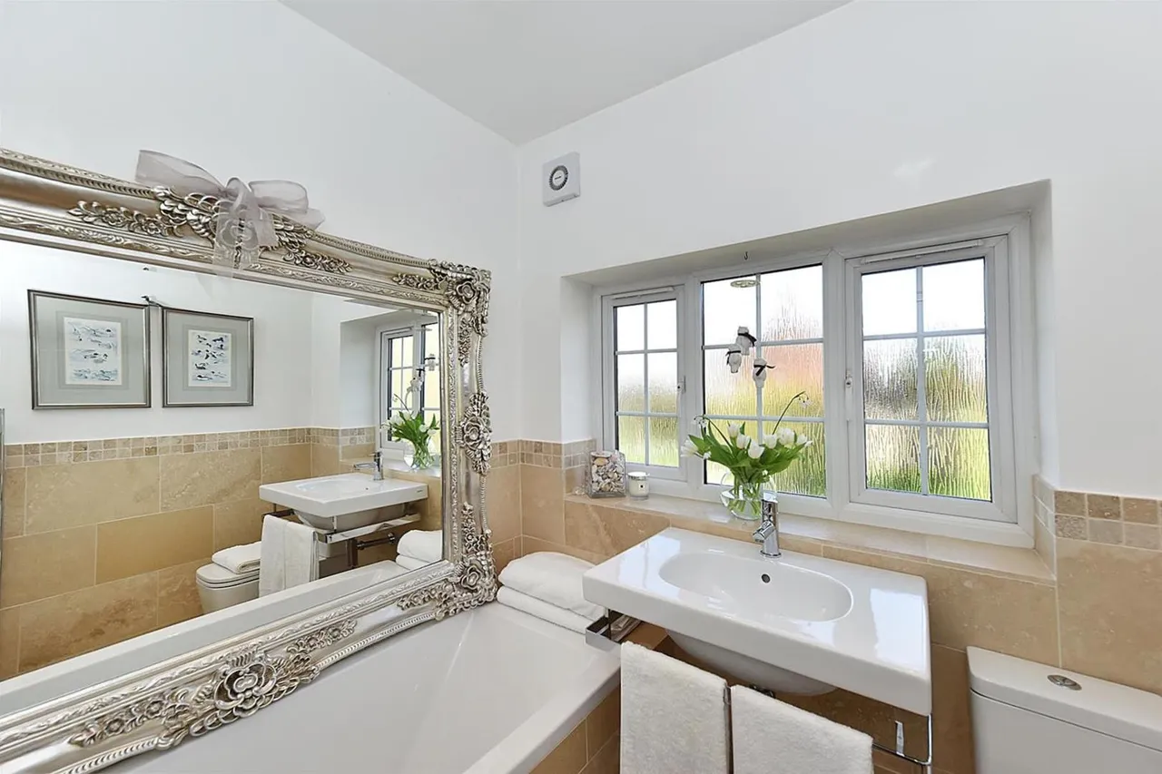 Nether Fold, Prestbury, photo 13
