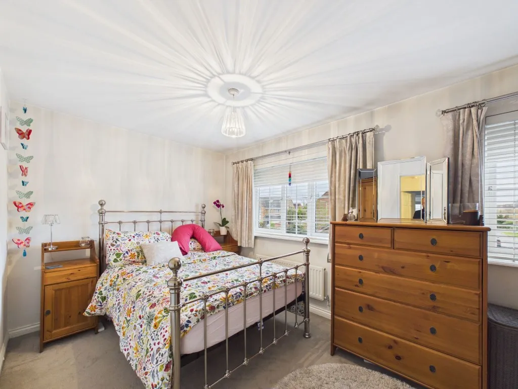 Paddick Drive, Lower Earley, RG6, photo 12