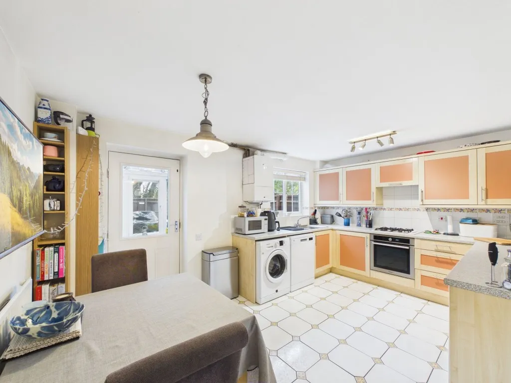 Paddick Drive, Lower Earley, RG6, photo 3