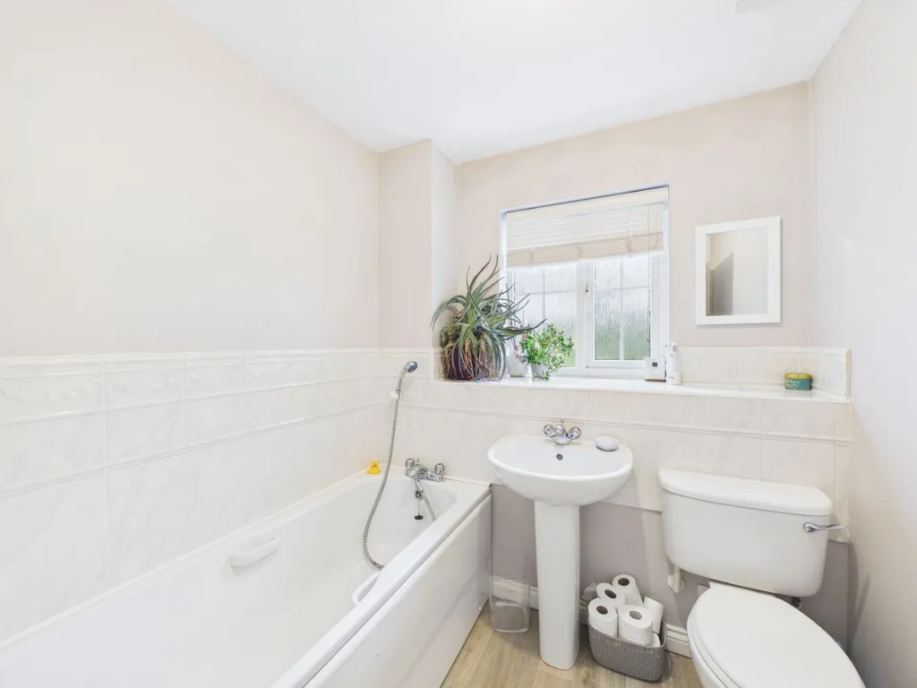 Paddick Drive, Lower Earley, RG6, photo 8