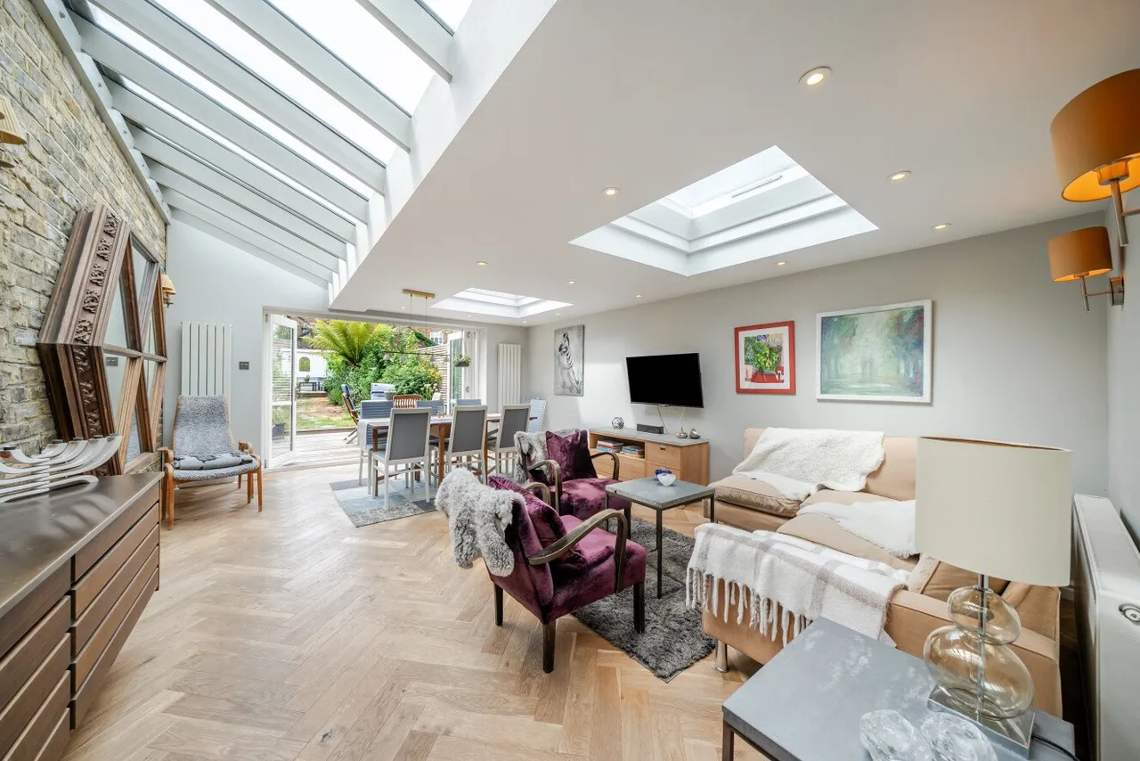 2 bed flat for sale — Rush Hill Road, Battersea, London, SW11