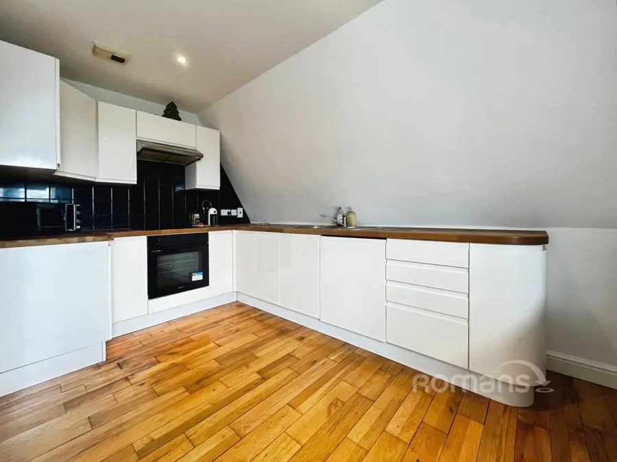 Bath Road, Slough, SL1, photo 2