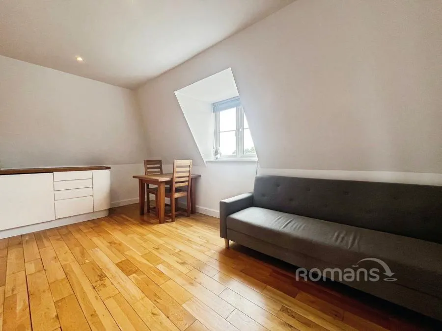 Bath Road, Slough, SL1, photo 3