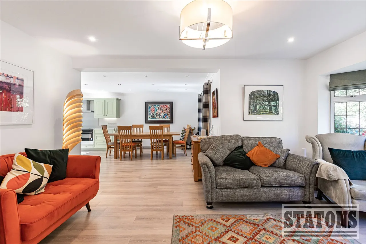 Tolmers Road, Cuffley, EN6, photo 5