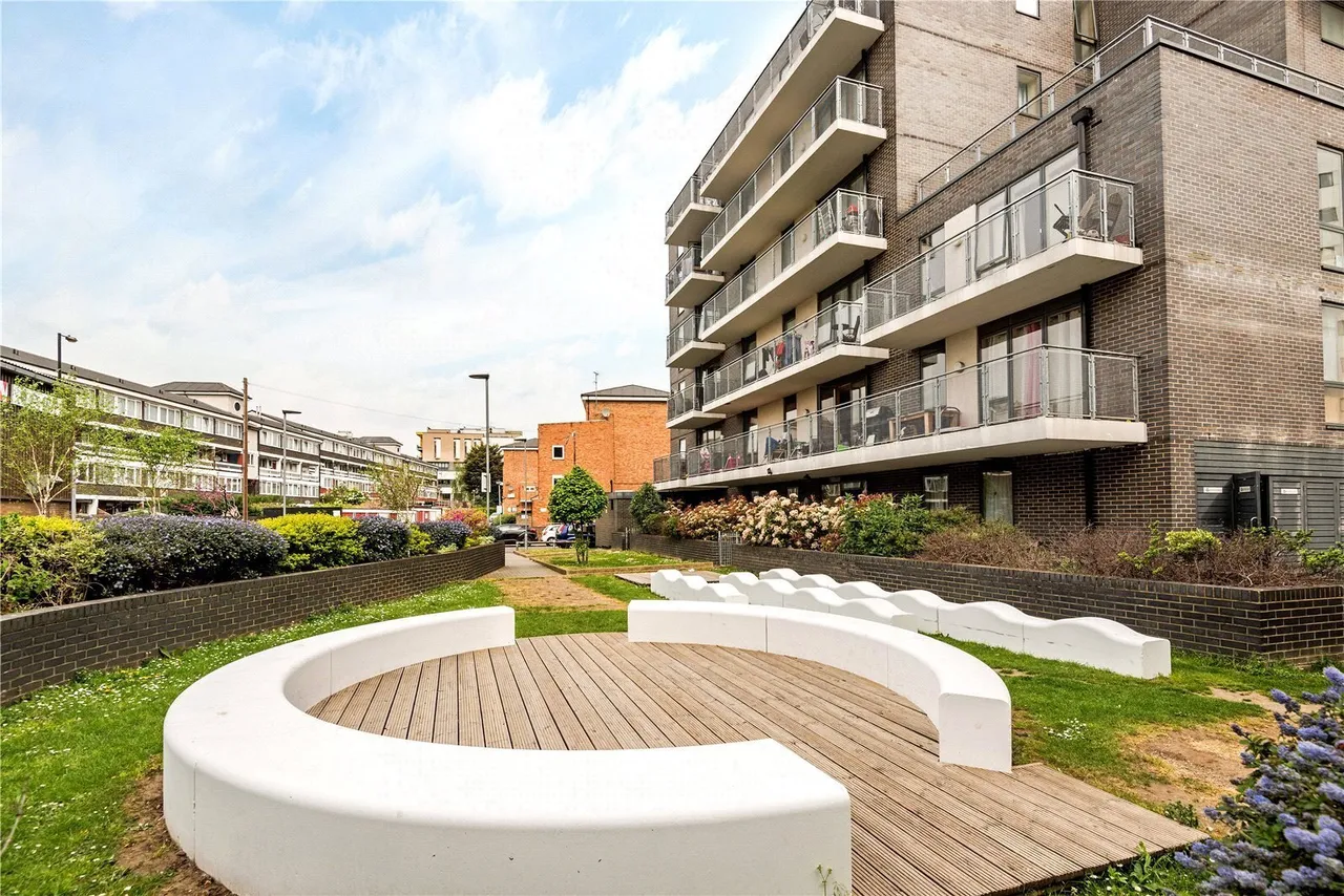 Ursula Gould Way, London, E14, photo 15