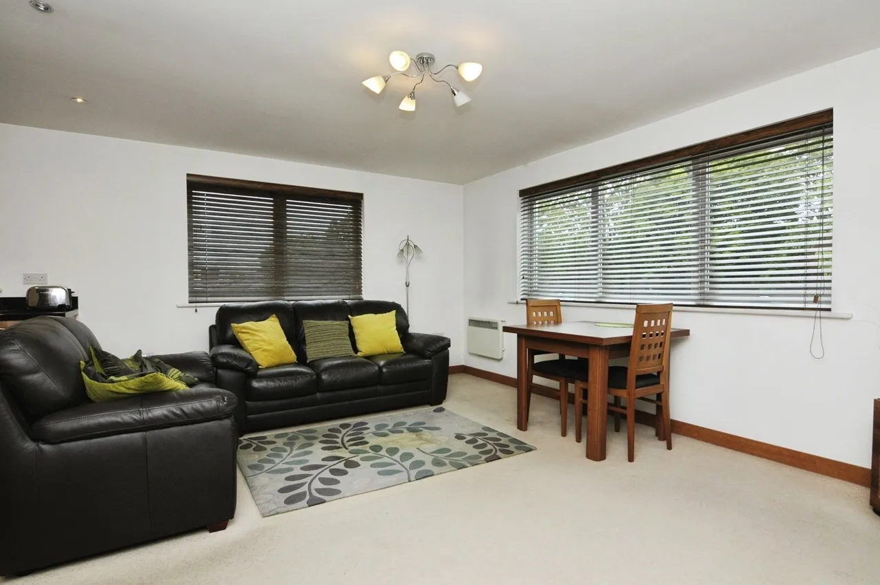 Rayleigh Road, Leigh-on-Sea, Essex, SS9, photo 6