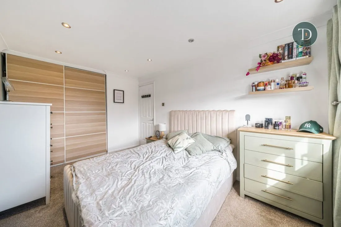 Blackthorne Avenue, Whitby, CH66 2XA, photo 17