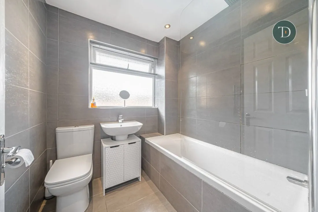 Blackthorne Avenue, Whitby, CH66 2XA, photo 18