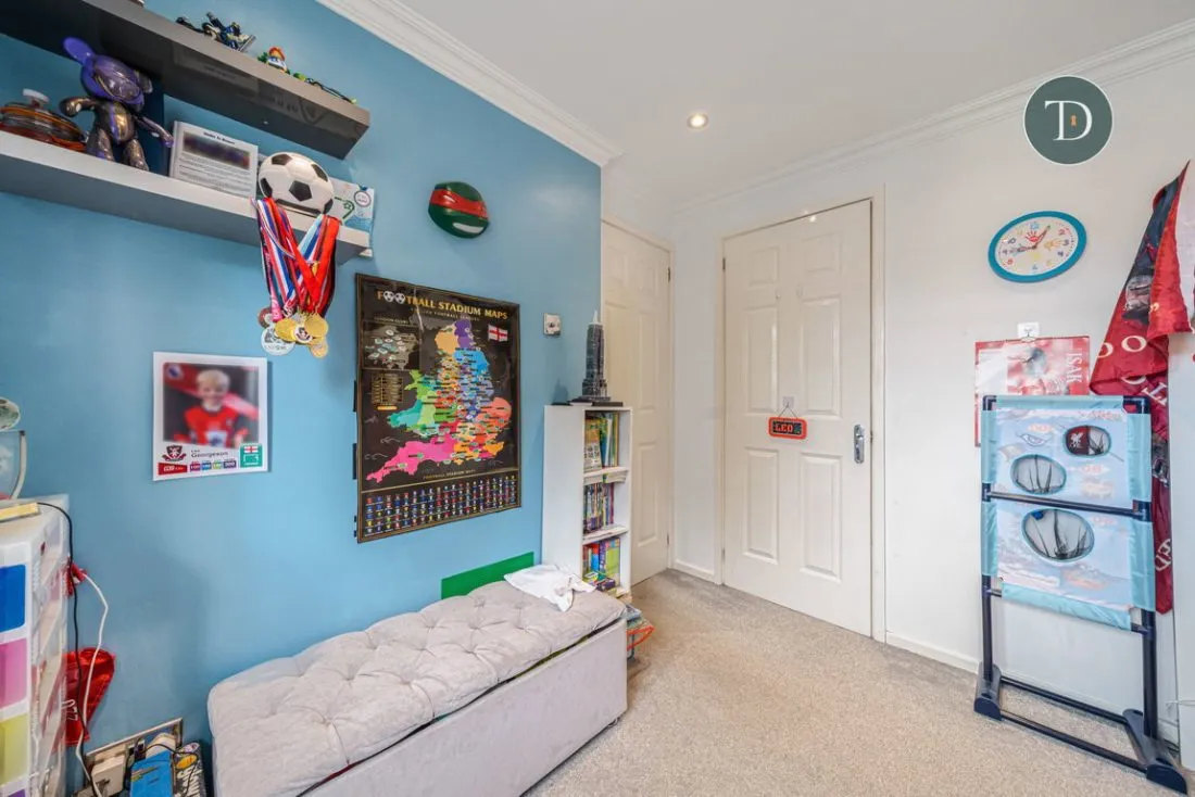 Blackthorne Avenue, Whitby, CH66 2XA, photo 20