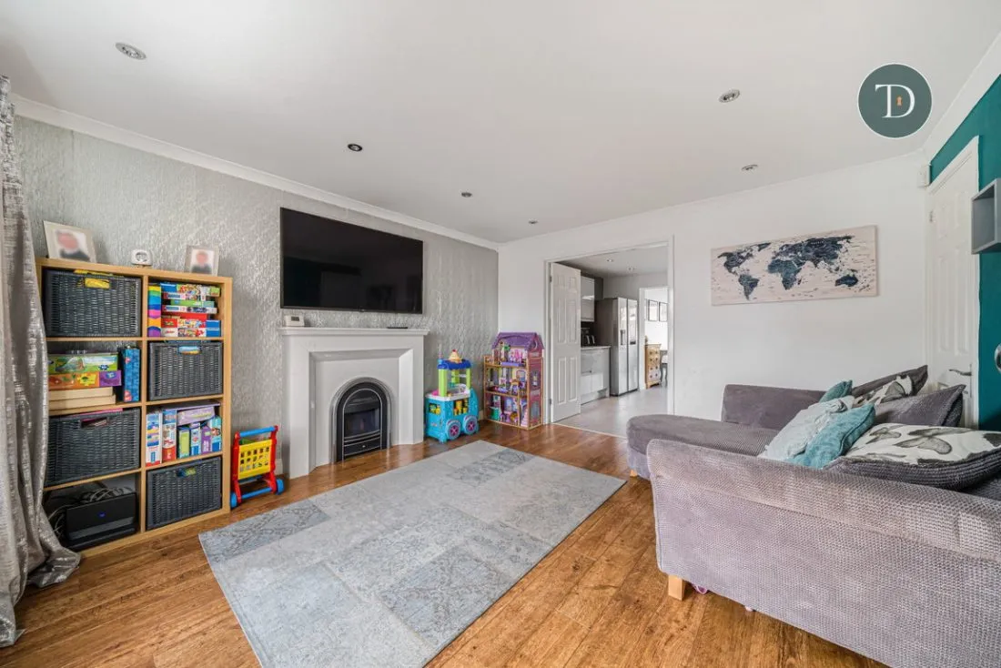Blackthorne Avenue, Whitby, CH66 2XA, photo 6