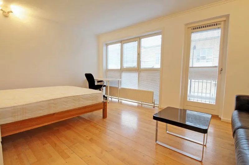 1 bed house to rent, Queen of Denmark Court Surrey Quays, SE16