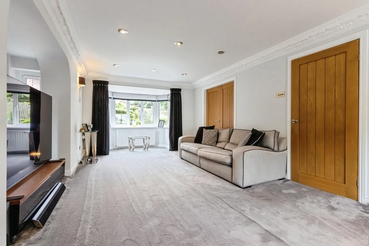 Tudor Lawns, Carr Gate, Wakefield, West Yorkshire, WF2, photo 6