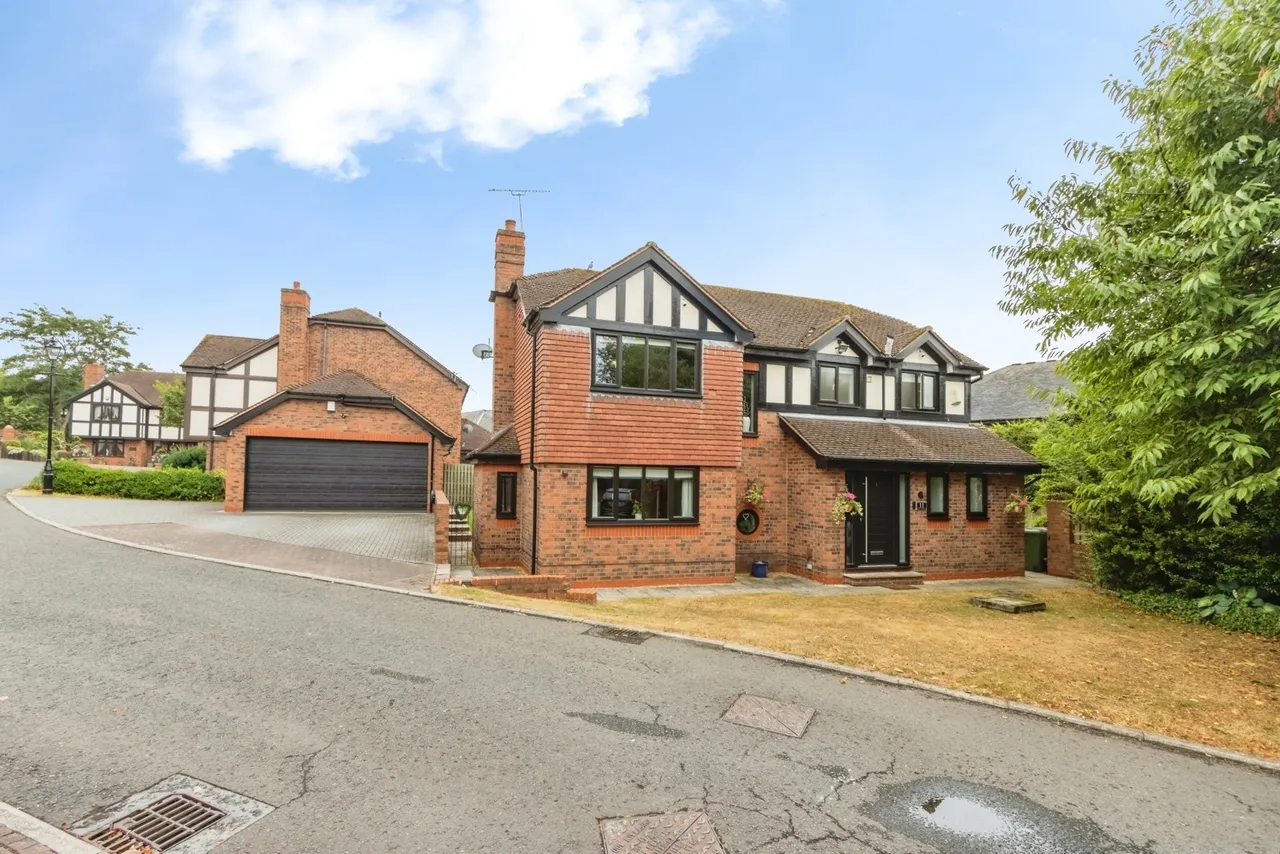 Tudor Lawns, Carr Gate, Wakefield, West Yorkshire, WF2, photo 34