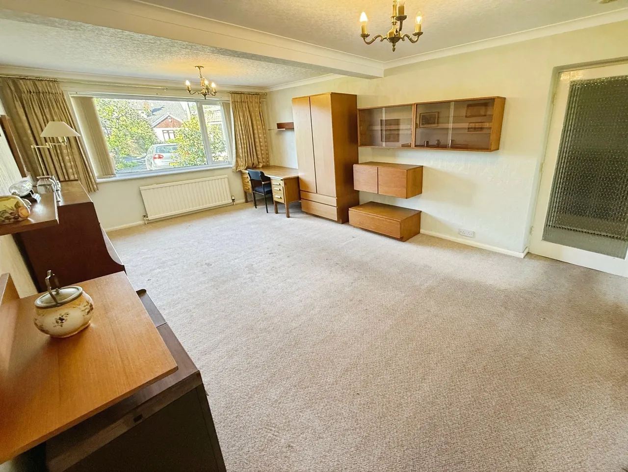 Ladybarn Crescent, Stockport, photo 4