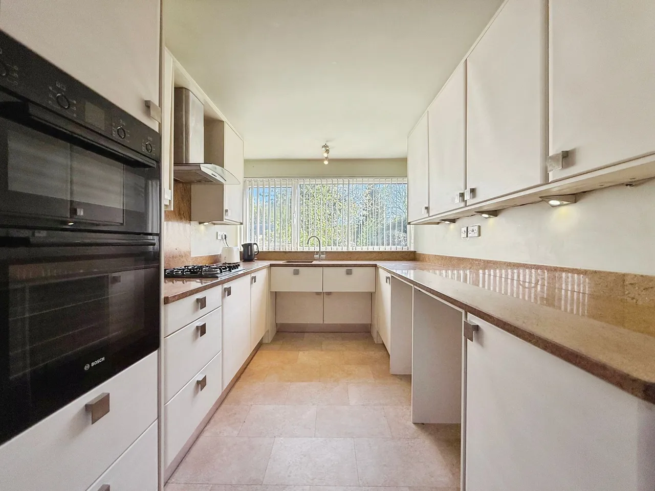 Ladybarn Crescent, Stockport, photo 8