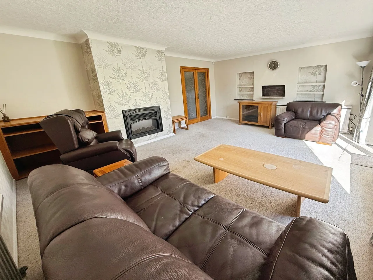 Ladybarn Crescent, Stockport, photo 3