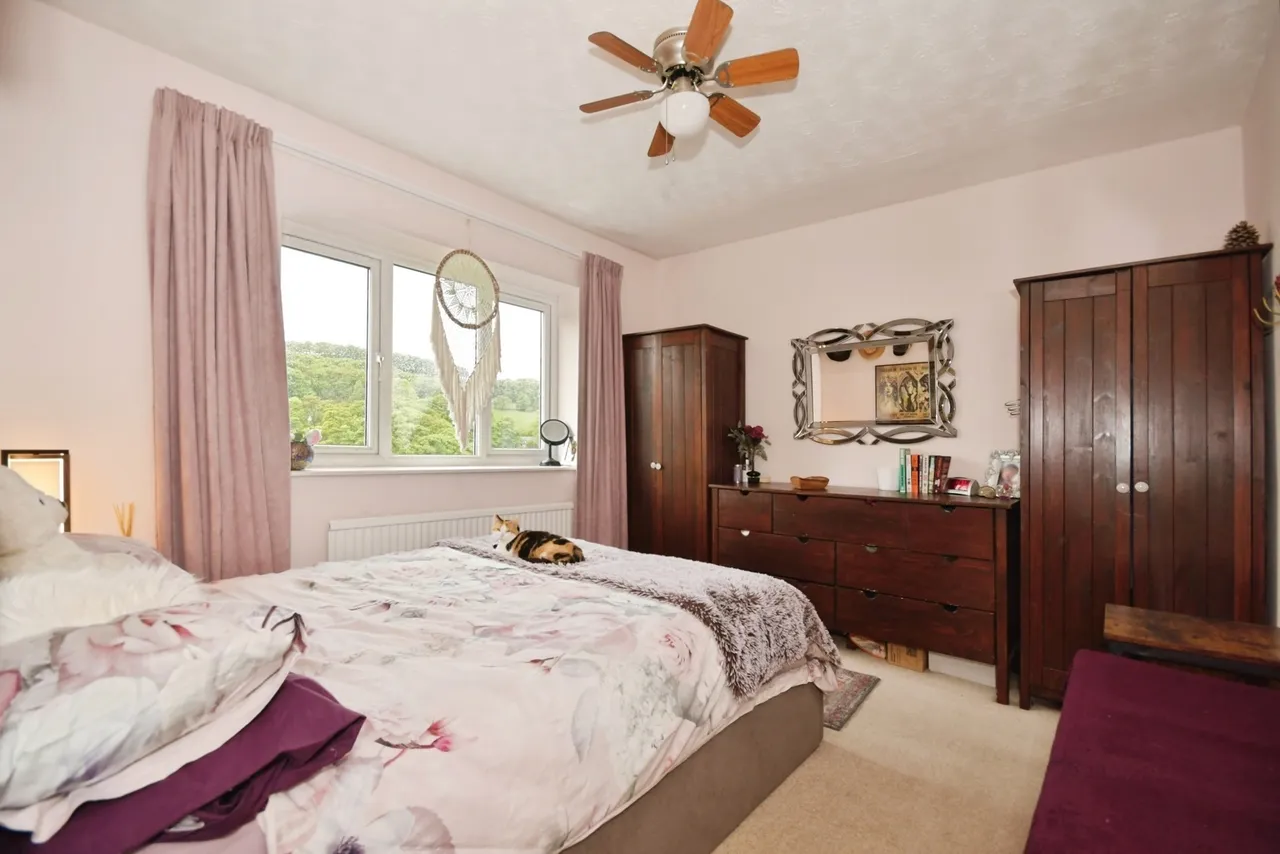 Ferneydale Avenue, Buxton, SK17, photo 9