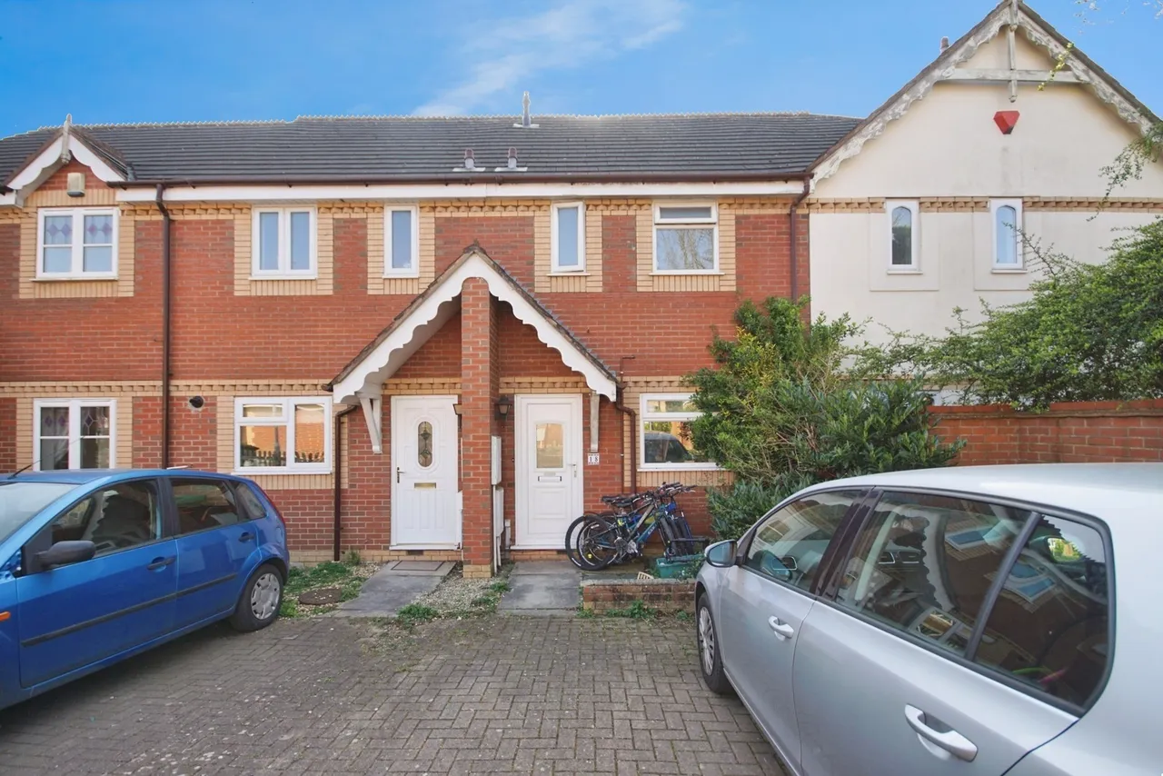 2 bed house for sale — Montrose Drive, Warmley, Bristol, BS30