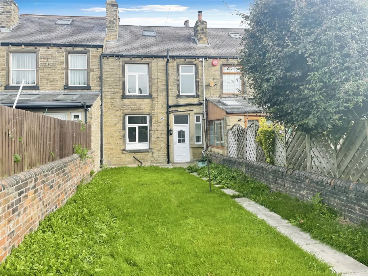 3 bed house to rent, Thornhill Avenue, Lindley, HD3