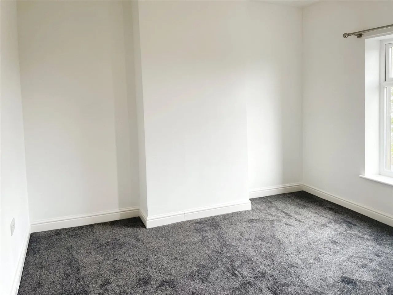 Thornhill Avenue, Lindley, HD3, photo 11