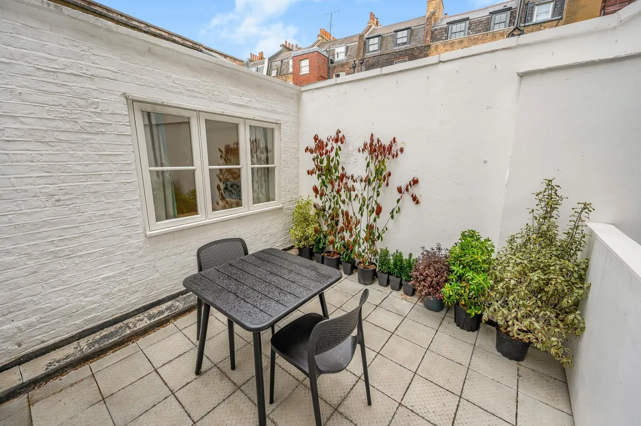 Guilford Street, Bloomsbury, WC1N, photo 4