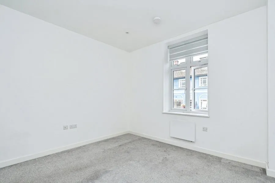 Cambridge Court, Camberley, GU15, photo 12