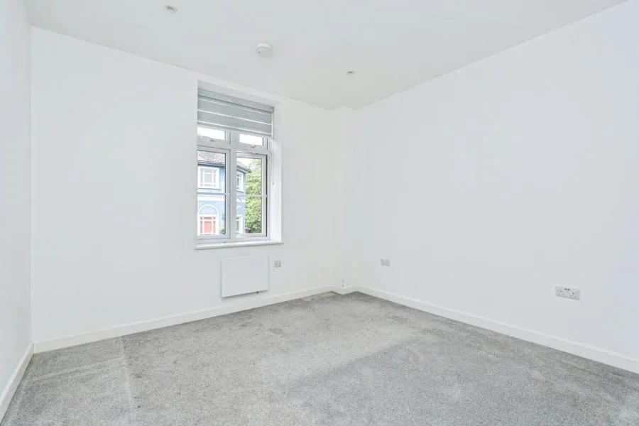 Cambridge Court, Camberley, GU15, photo 9