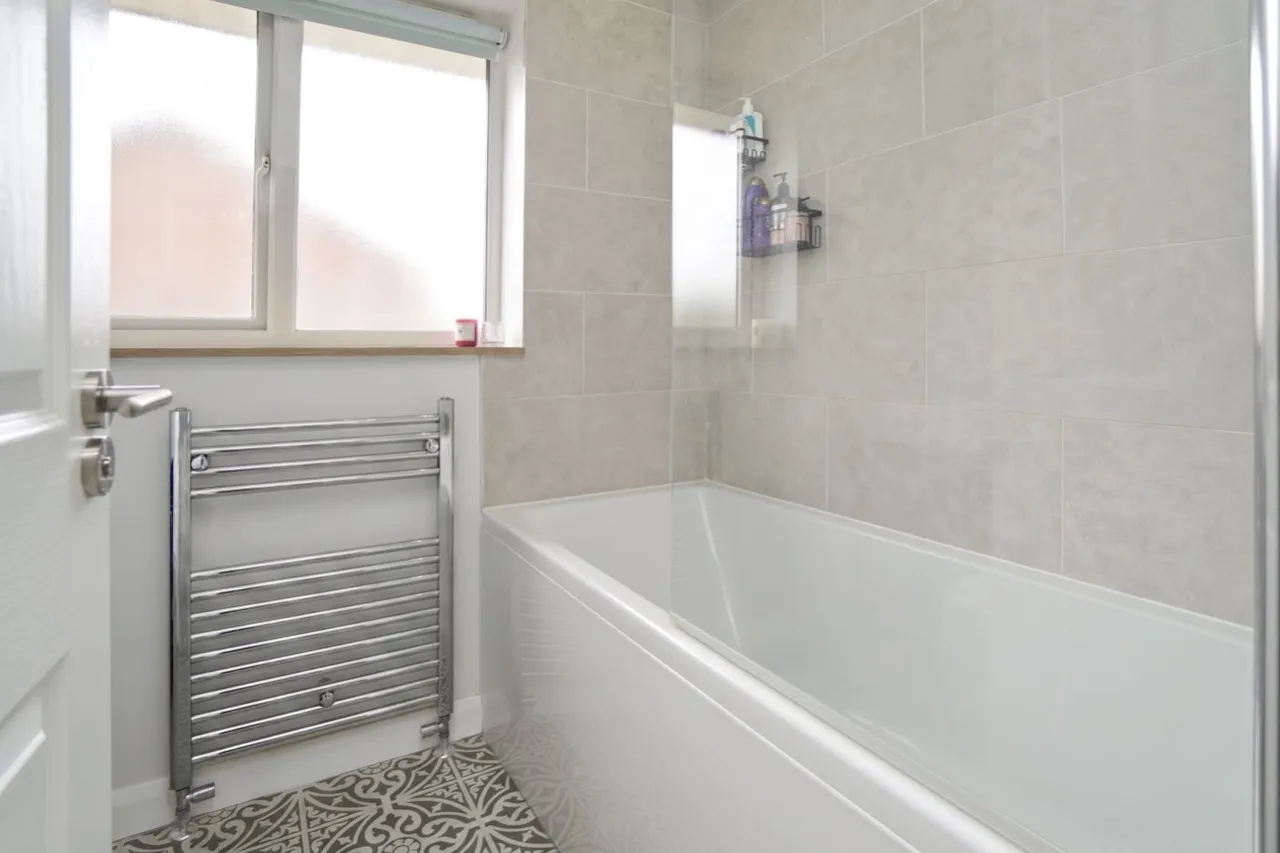 Lowbrook Drive, Maidenhead, SL6, photo 13